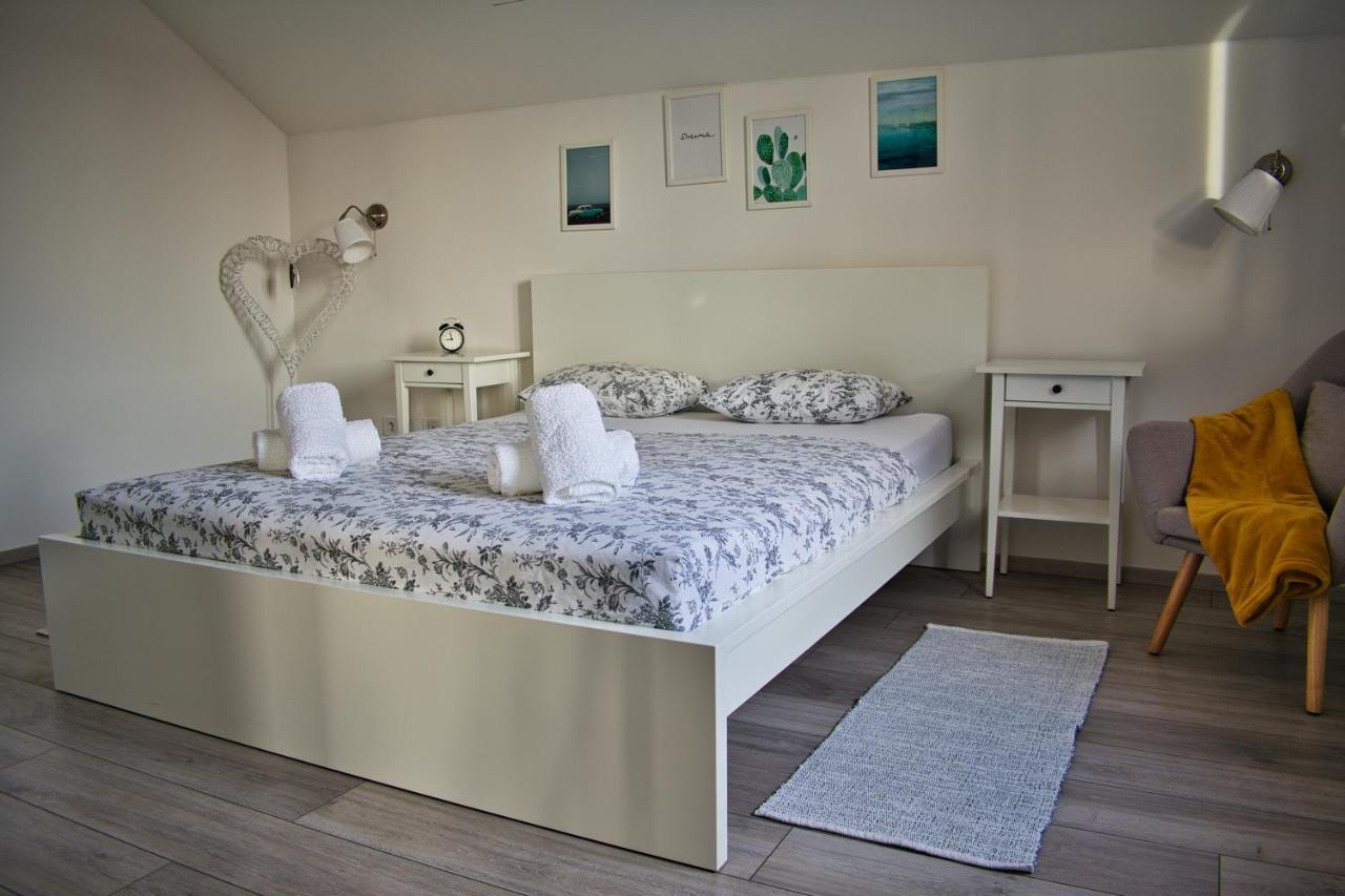 Apartments And Rooms B&B Zadar Exterior photo